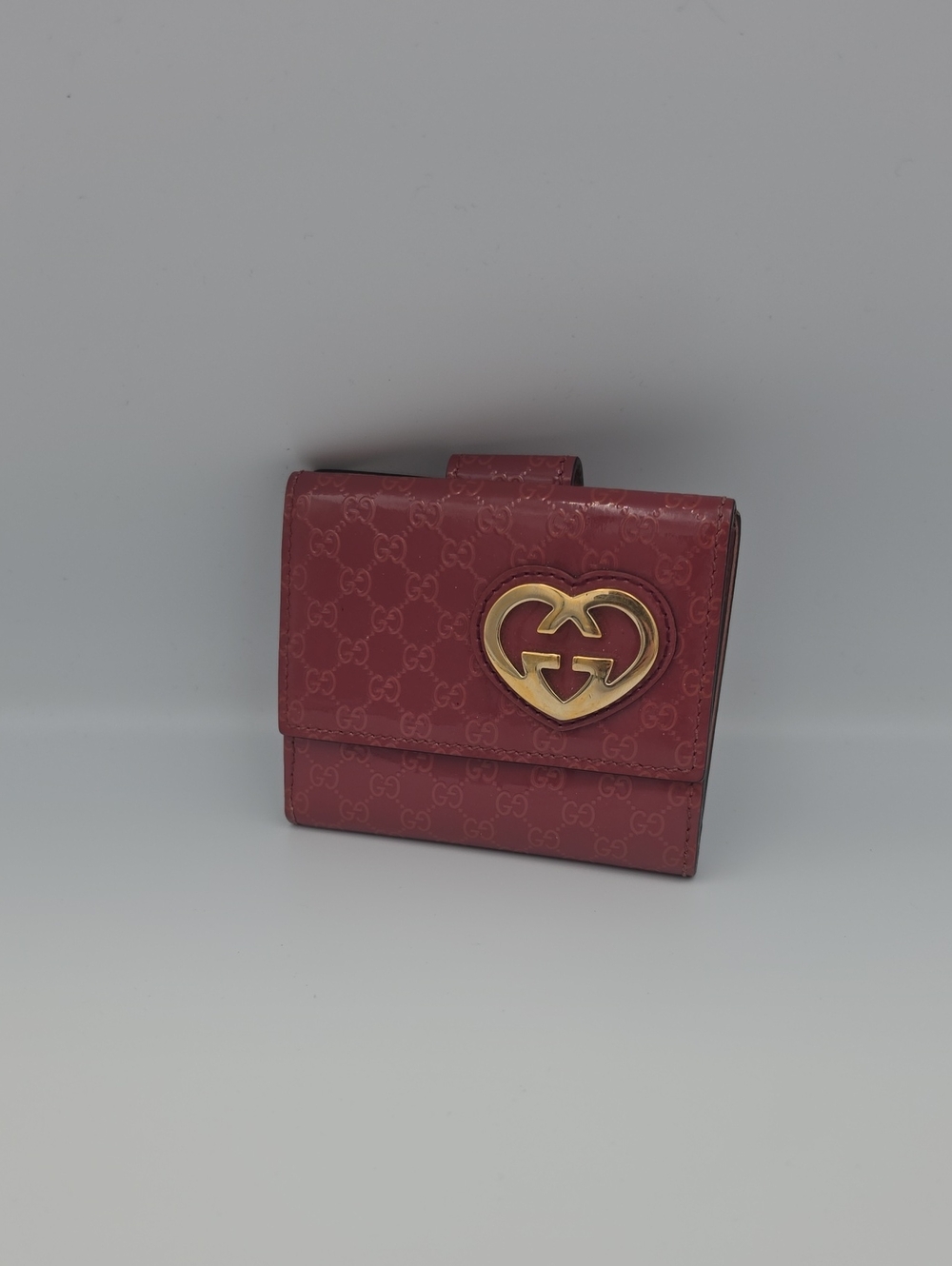 Gucci Pink GG Mono Patent Leather W/ Gold Heart Compact Wallet (EUC)COA✨️💖✨️